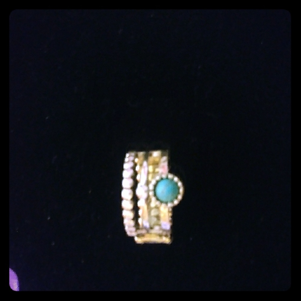 Bundle of 4 fashion rings